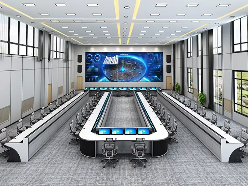 Nadzorna konzola v obliki črke U